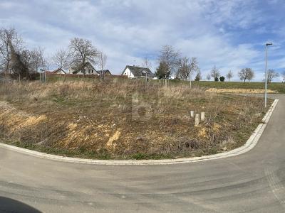 VIEL PLATZ FÜR IHRE TRÄUME - NÄHE KLINIKUM - Grundstück Müllheim | Angebot:27337605