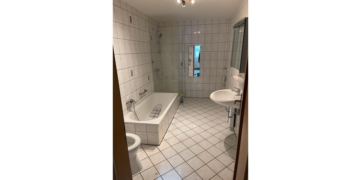 Erdgeschoßwohnung Nonnweiler - 3 Zimmer, 75 m&sup2;, 700&euro; | Angebot:26378303
