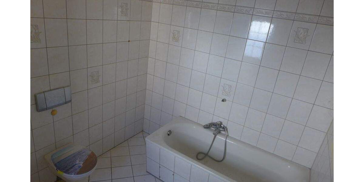 Mehrfamilienhaus, Wohnhaus Gernsheim - 5 Zimmer, 135 m&sup2;, 219.000&euro; | Angebot:25678855