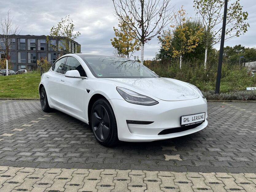 Tesla Model 3 41.500 km 26.850 € Bochum 44801
