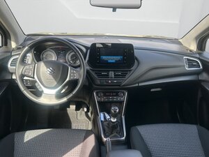 Suzuki (SX4) S-Cross Comfort*Kamera*SHZ*LED*Tempo.*AHK* 48.000 km 19.890 &euro; Nidderau 61130