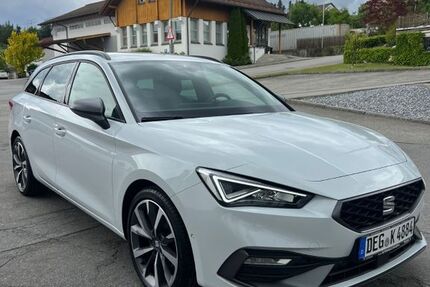 Seat Leon 111.469 km 16.990 &euro; Vilshofen 94474