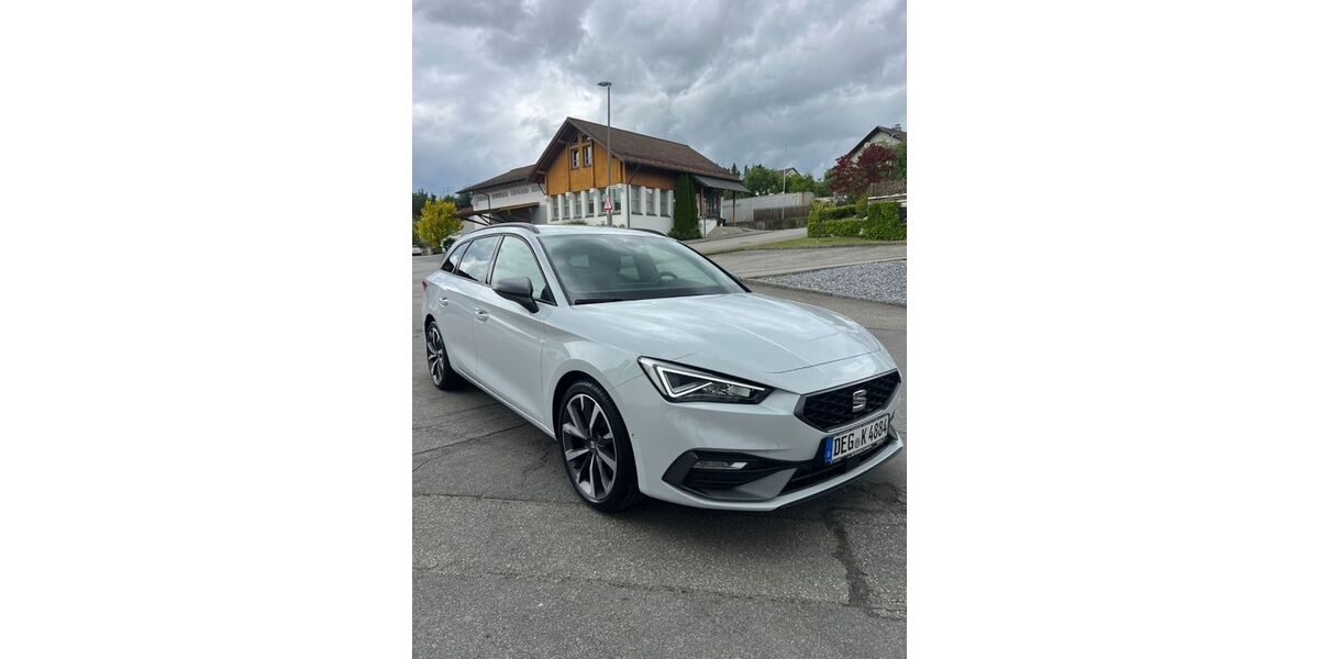 Seat Leon 111.469 km 16.990 &euro; Vilshofen 94474