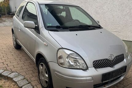 Toyota Yaris 178.000 km 1.449 € Neu-Ulm 89233