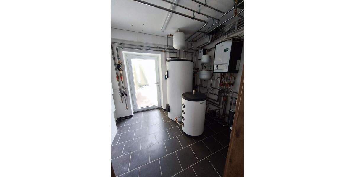 Einfamilienhaus Igensdorf Pettensiedel - 1 Zimmer, 240 m&sup2;, 2.200&euro; | Angebot:25140505