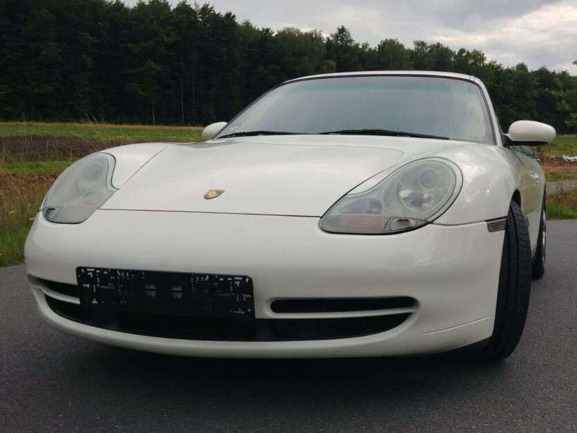 996