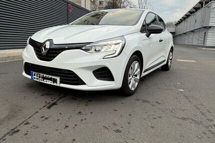 Renault Clio 78.000 km 8.200 &euro; Köln 50739