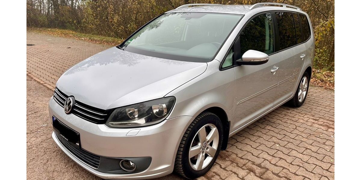 VW Touran 226.499 km 7.290 &euro; Pforzheim 75180