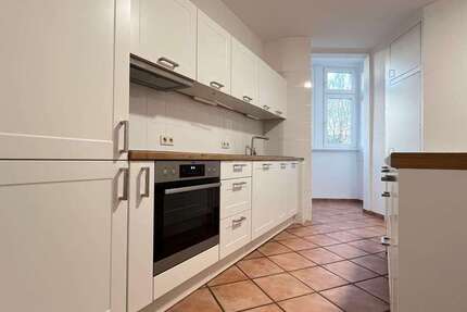 Wohnung Kaiserslautern Betzenberg - 4 Zimmer, 122 m&sup2;, 1.250&euro; | Angebot:25398756