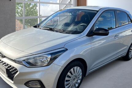 Hyundai i20 89.804 km 11.990 € Schiffweiler 66578