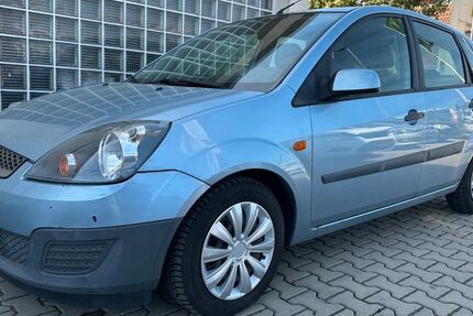 Ford Fiesta 166.540 km 890 &euro; Butzbach 35510