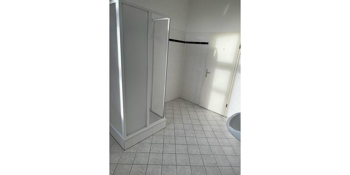 Etagenwohnung Angermünde - 2 Zimmer, 77 m&sup2;, 680&euro; | Angebot:26365895