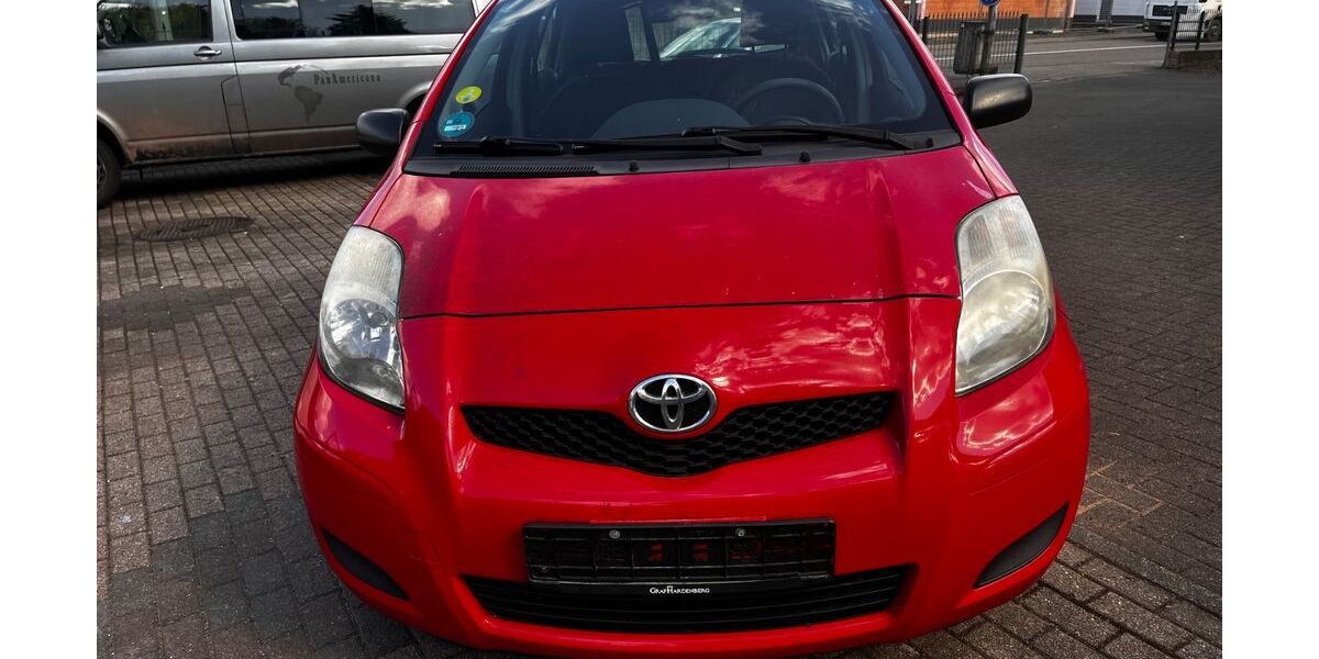Toyota Yaris 210.000 km 1.990 &euro; Lebach 66822
