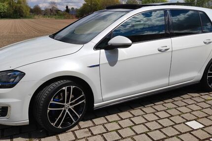VW Golf 141.022 km 12.800 &euro; Hebertshausen 85241