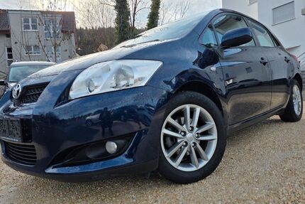 Toyota Auris 55.000 km 6.600 &euro; Stuttgart 70563