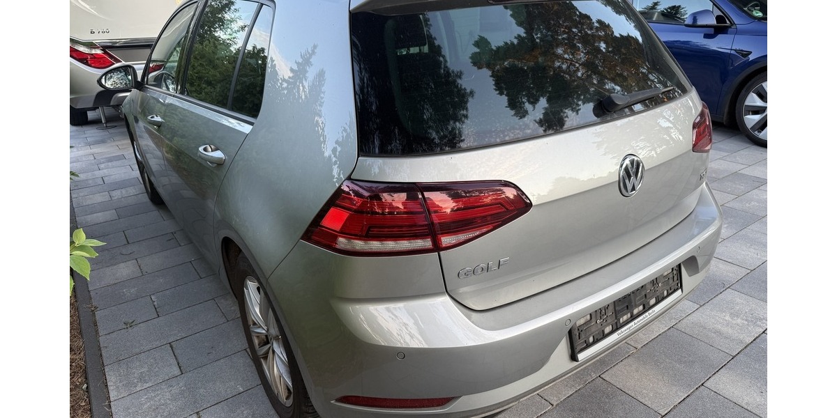 VW Golf VII Comfort BMT Start/Stopp 1.Hand Scheckh. 120.000 km 9.900 &euro; Berlin 10247