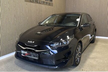 Kia ceed / Ceed 38.365 km 21.499 &euro; Chemnitz 09125