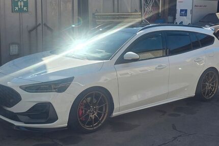 Ford Focus 23.700 km 32.999 &euro; Borna 04552