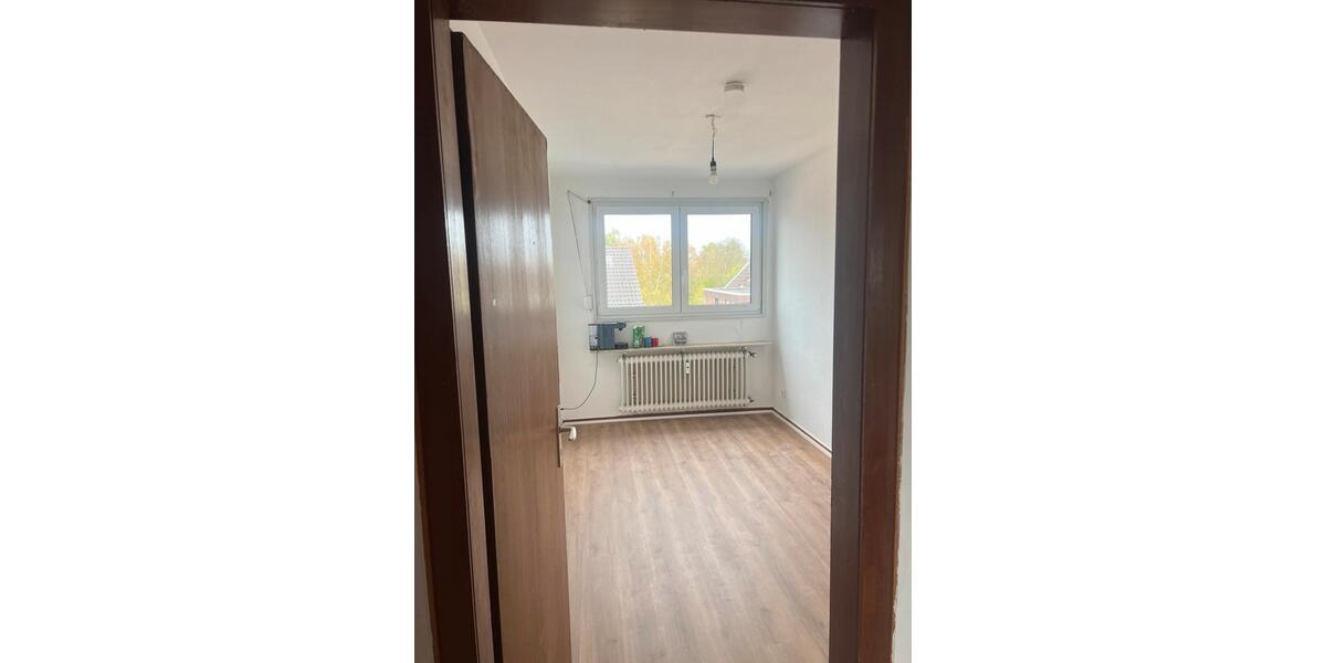 Dachgeschoßwohnung Würselen - 3 Zimmer, 65 m&sup2;, 950&euro; | Angebot:26384316