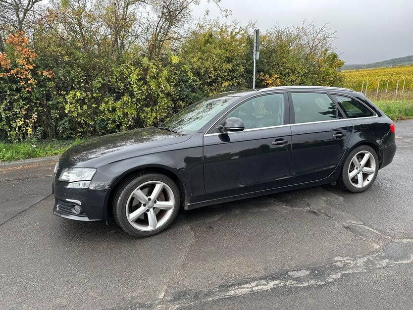Audi A4 310.000 km 2.100 € Oestrich-Winkel 65375