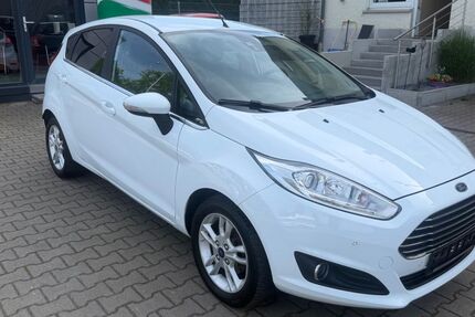 Ford Fiesta 114.000 km 8.700 &euro; Burgau 89331
