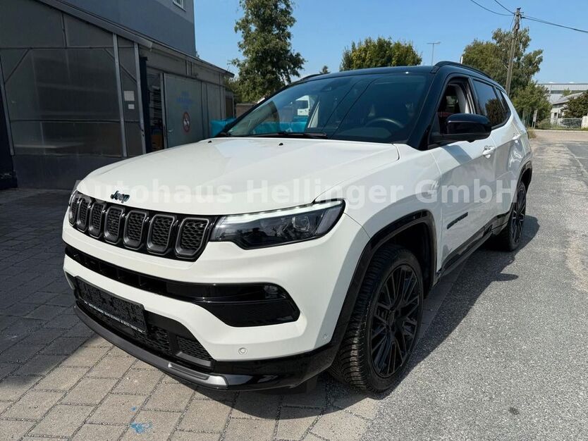 Jeep Compass 11.887 km 39.900 € Schwaig 85445