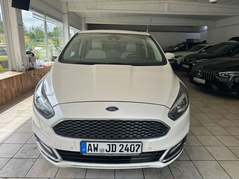 Ford S-Max 188.000 km 14.600 € Bonn 53119