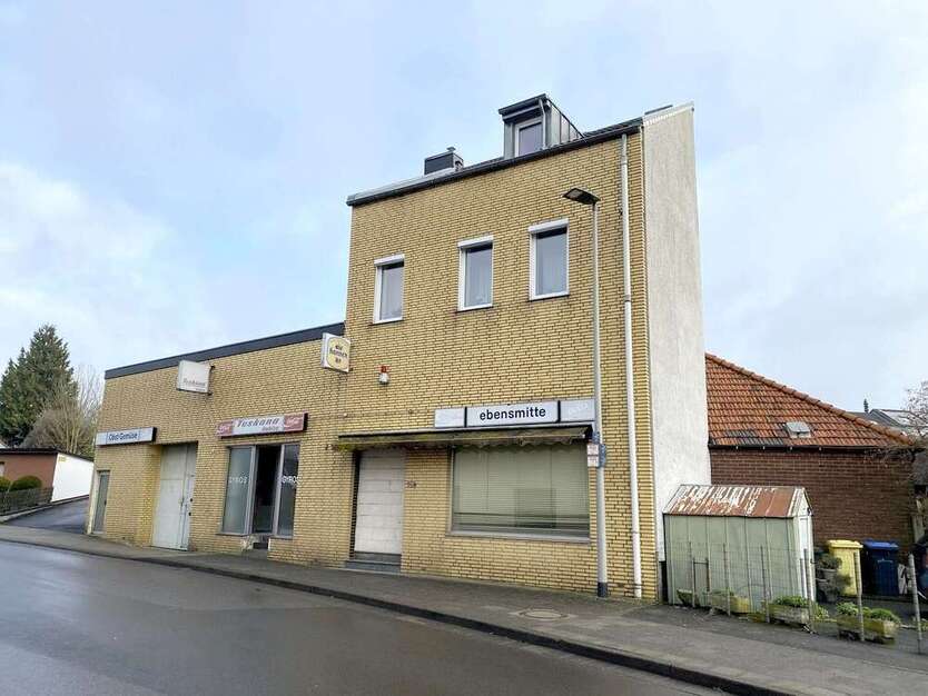 Haus zum Kaufen in Herzogenrath 375.000 € 260 m²