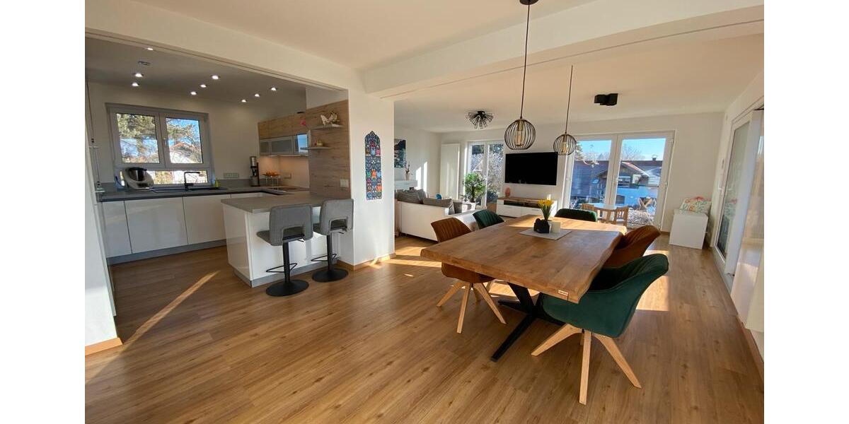 Maisonettenwohnung Marktoberdorf - 5 Zimmer, 180 m&sup2;, 2.050&euro; | Angebot:25150811