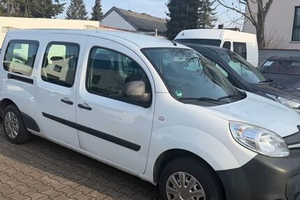 Renault Kangoo 113.230 km 11.999 &euro; Fürth 90765