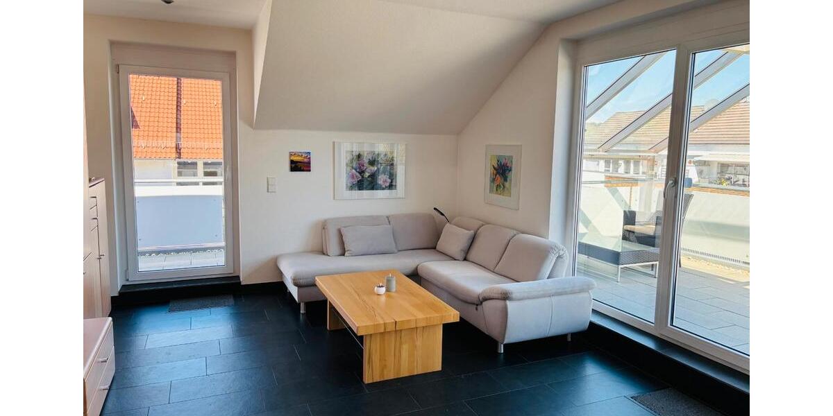 Dachgeschoßwohnung Gärtringen - 3.5 Zimmer, 94 m&sup2;, 1.100&euro; | Angebot:26381409