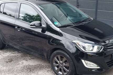 Hyundai i20 50.502 km 7.500 € Wannweil 72827