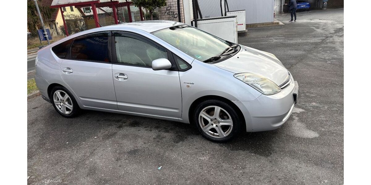 Toyota Prius 183.000 km 5.800 &euro; Schwabach 91126