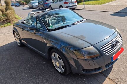 Audi TT 118.000 km 7.990 &euro; Köln 50829