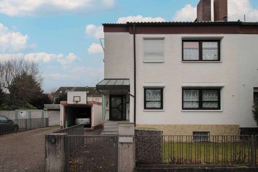Haus zum Kaufen in Ludwigshafen am Rhein 499.000 € 166.28 m²
