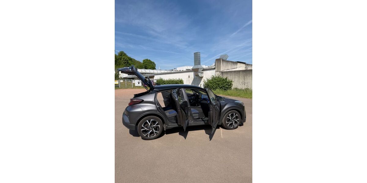 Toyota C-HR 311.000 km 11.000 &euro; Saarbrücken 66121