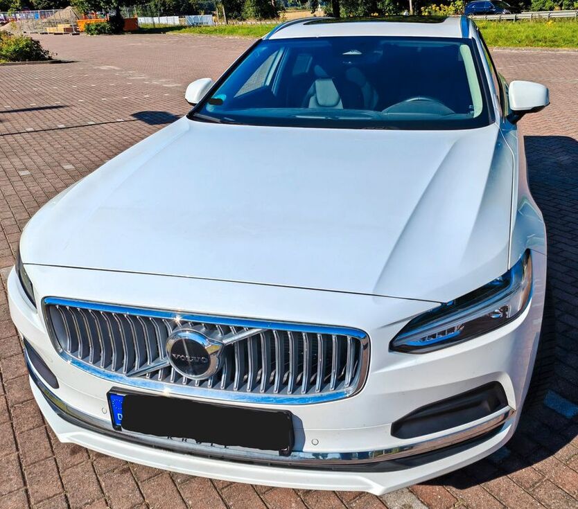 V90