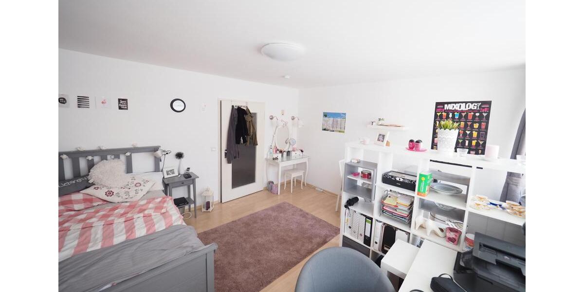 Etagenwohnung Saarbrücken Neue Bremm - 1 Zimmer, 25 m&sup2;, 320&euro; | Angebot:23217213