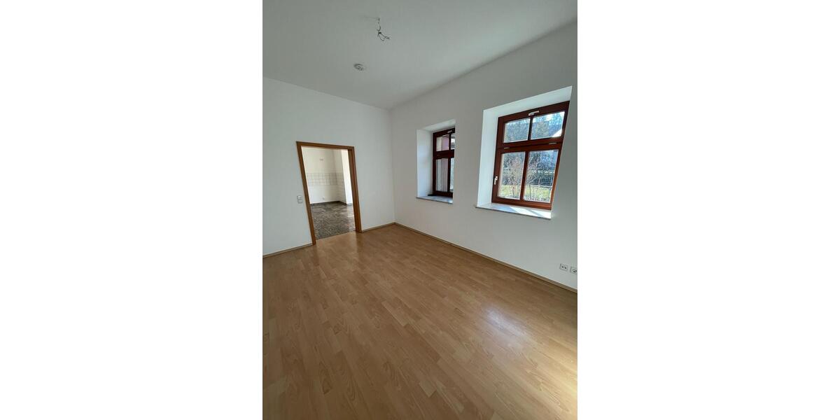 Erdgeschoßwohnung Zschopau - 2 Zimmer, 71 m&sup2;, 639&euro; | Angebot:25270640