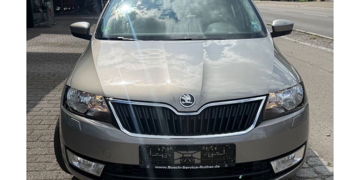 Skoda Rapid 21.000 km 11.990 &euro; Meckenbeuren 88074