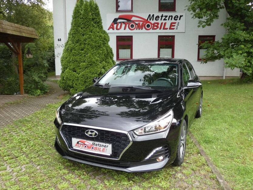 i30