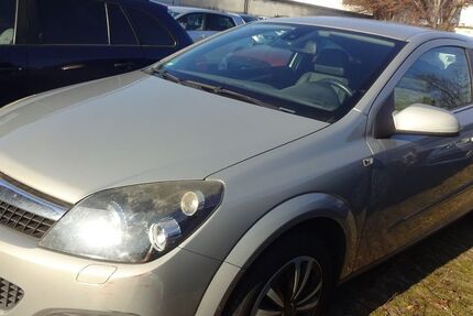 Opel Astra 150.000 km 2.900 &euro; Berlin 12249