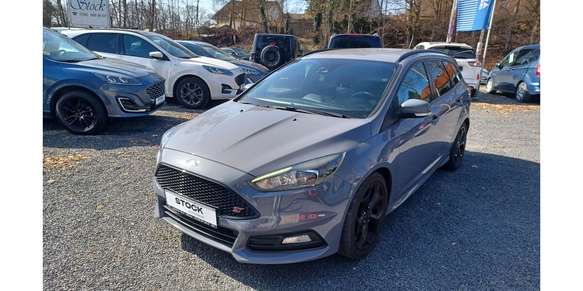 Ford Focus 166.600 km 13.490 &euro; Wiesau 95676