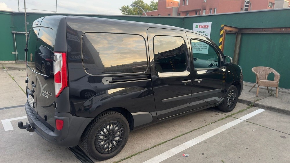 Renault Kangoo 205.322 km 10.200 &euro; Berlin 10178