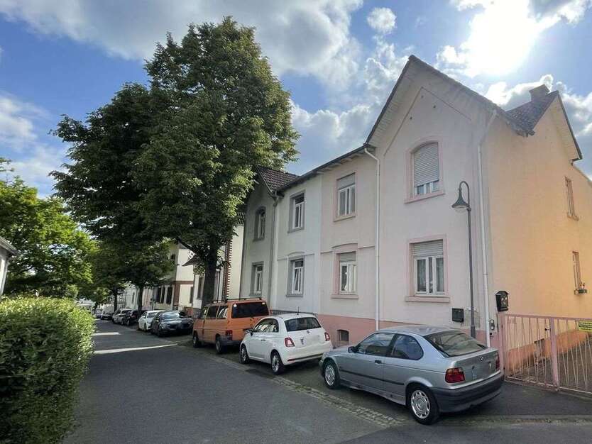 Haus zum Kaufen in Bad Homburg 749.000 € 249 m²