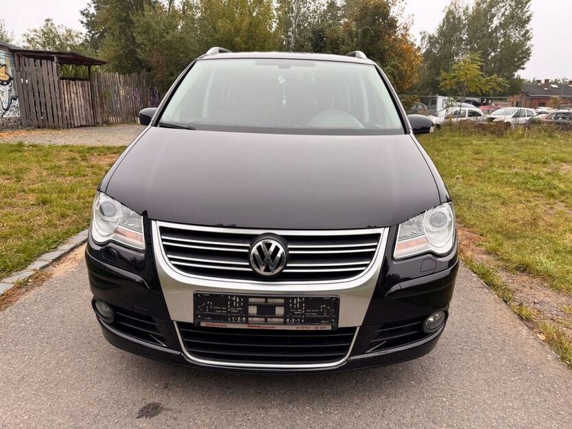 VW Touran 236.000 km 4.650 € Dresden 01097