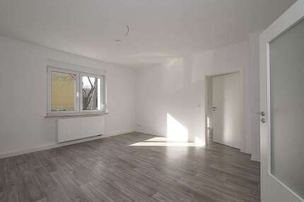 Wohnung Halle (Saale) Lutherplatz/Thüringer Bahnhof - 3 Zimmer, 67 m&sup2;, 528&euro; | Angebot:26908394