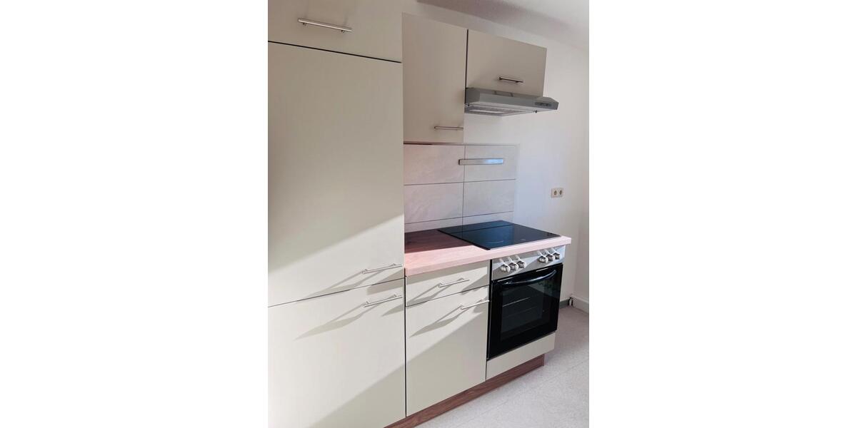 Dachgeschoßwohnung Marburg - 4 Zimmer, 80 m&sup2;, 780&euro; | Angebot:25431433