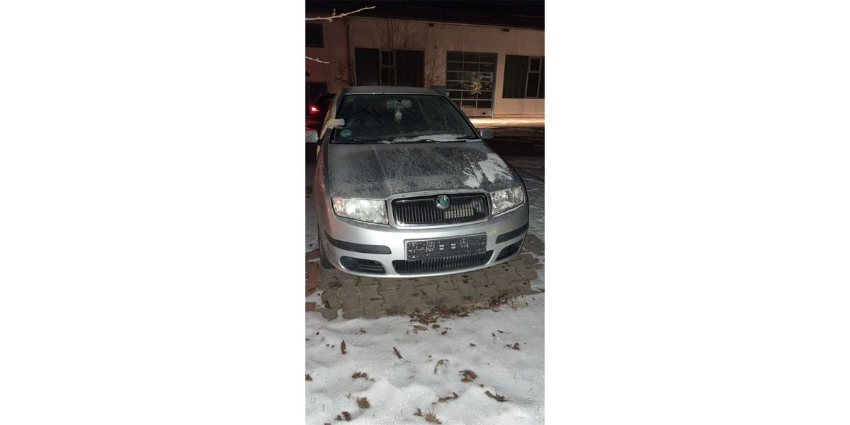 Skoda Fabia 118.000 km 1.000 &euro; Tacherting 83342