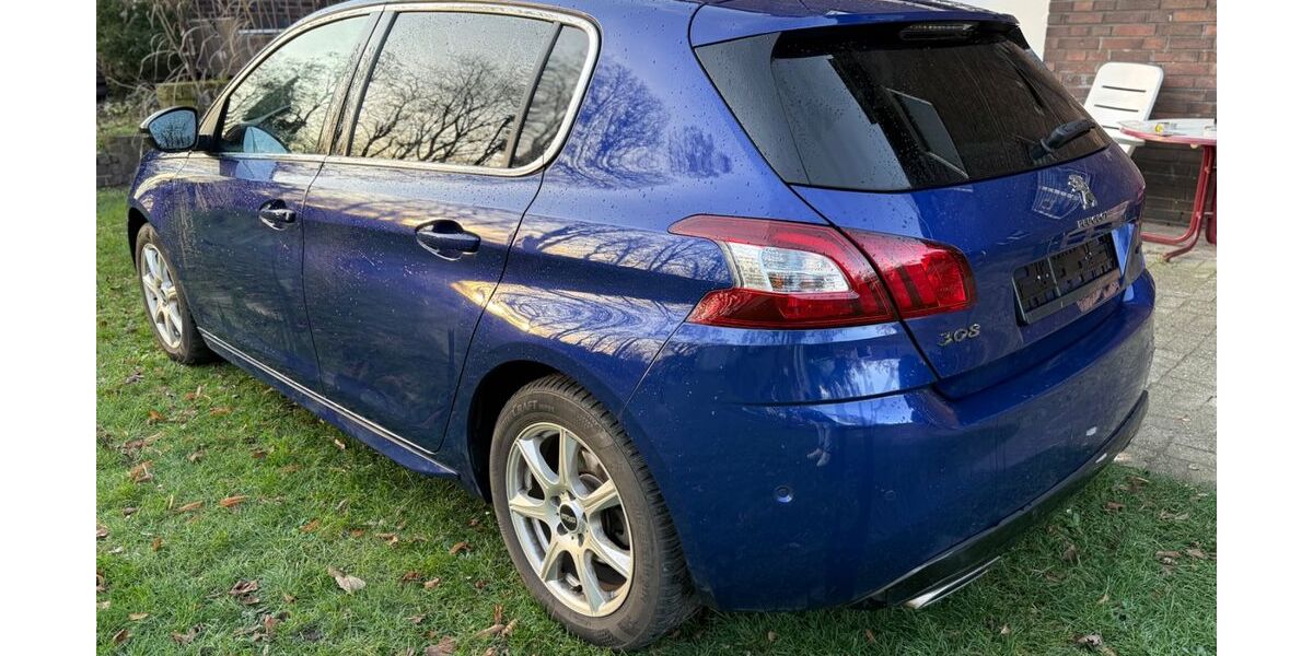 Peugeot 308 86.000 km 8.899 &euro; Oberhausen 46119
